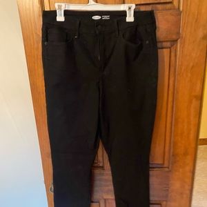 Black high waisted jeans
